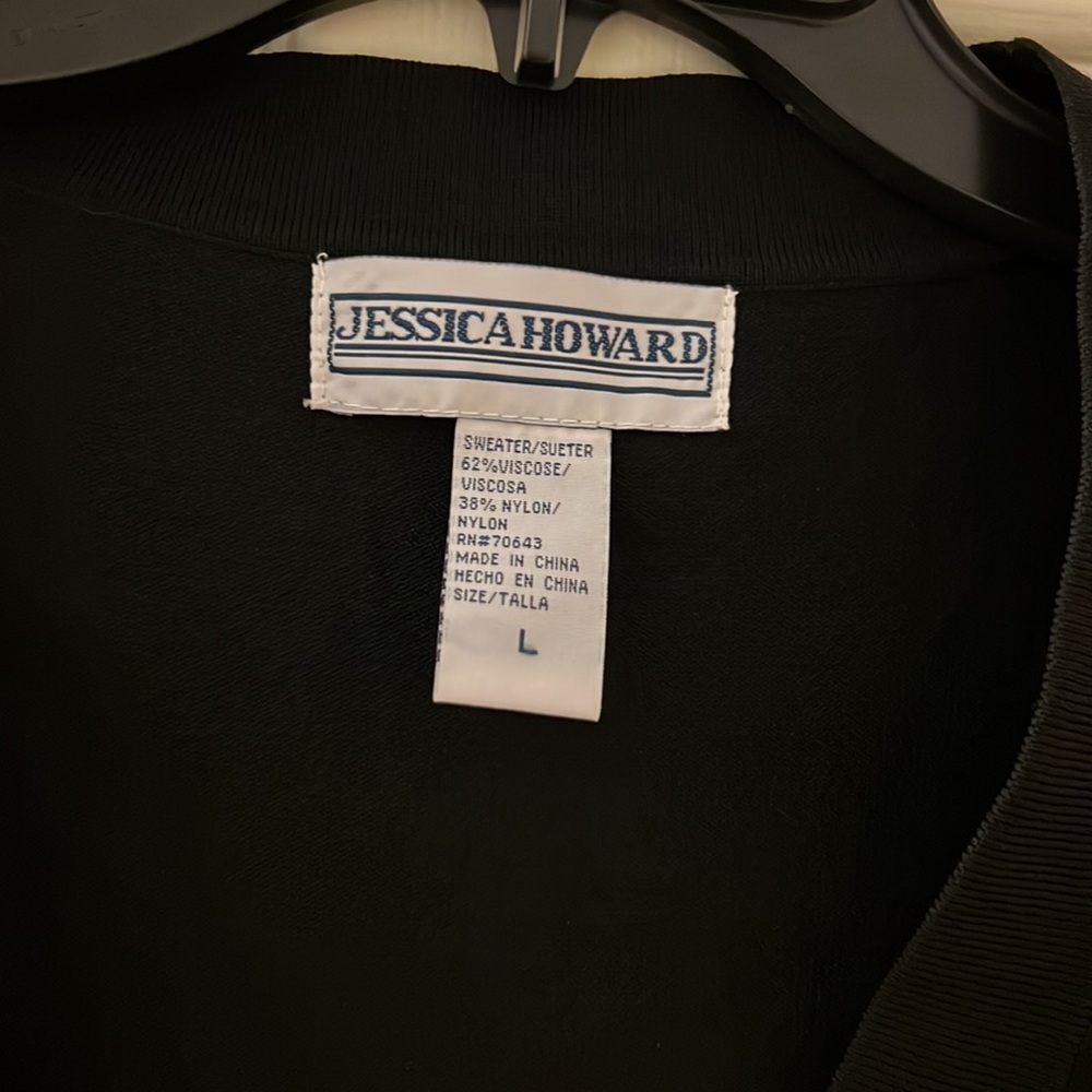 Blazer - Picture 4 of 4